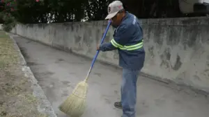 Gobierno de Escobedo refuerza desazolve de canales pluviales | Diario Monterrey Online