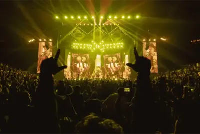 Bronco hace historia en Arena Monterrey con El Gran Baile | Diario Monterrey Online Bronco hace historia en Arena Monterrey con El Gran Baile | Diario Monterrey Online