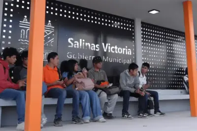 Raúl Cantú mejora espacios educativos para estudiantes del CECyTE en Salinas Victoria | Diario Monterrey Online